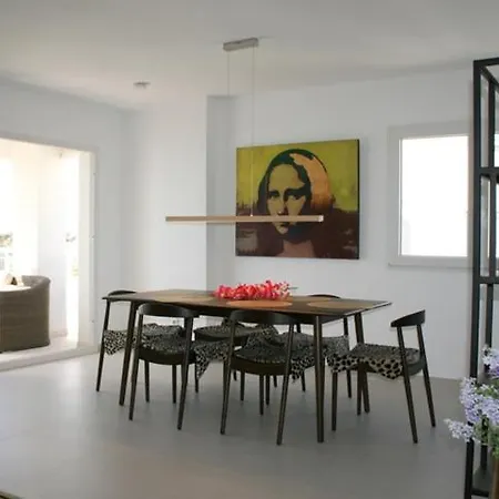 Luxury Penthouse Duplex Apartment *